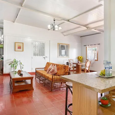 بيت للعطل Piletas Tres *